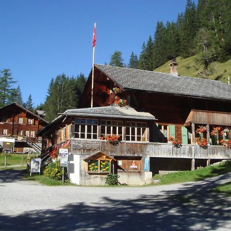 Отель Berghaus Iffigenalp Ленк Экстерьер фото