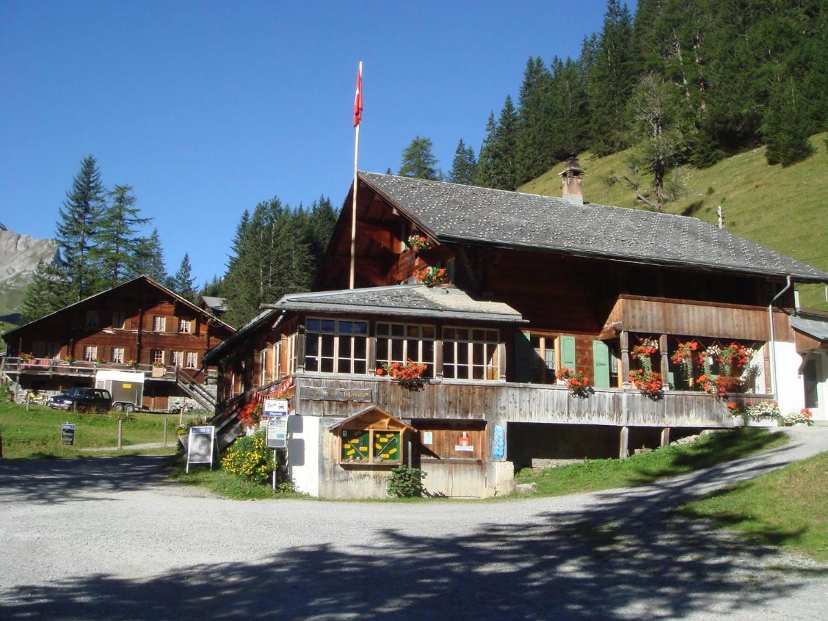 Отель Berghaus Iffigenalp Ленк Экстерьер фото