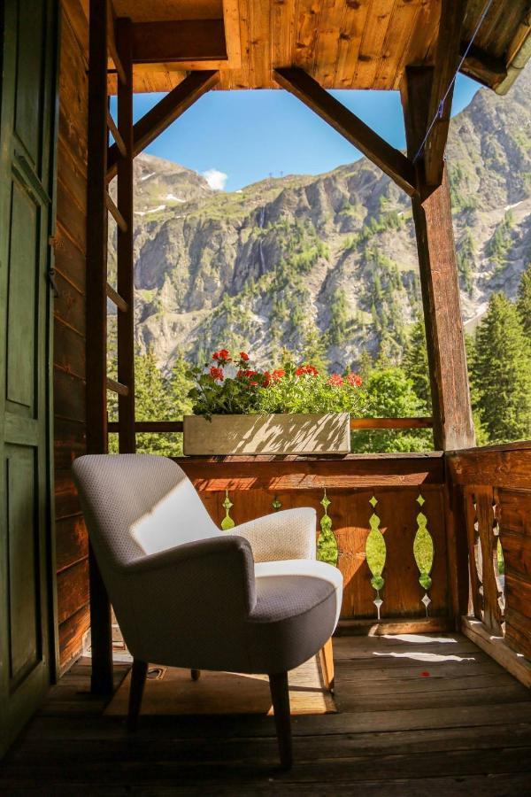 Отель Berghaus Iffigenalp Ленк Экстерьер фото